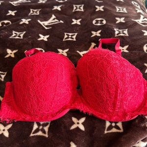 Red Demi bra